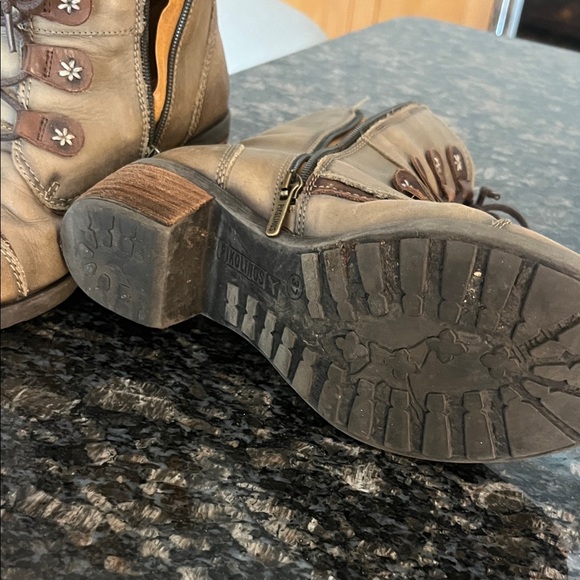 PIKOLINOS Brown Combat Boots with Floral Accents - Picture 3 of 5